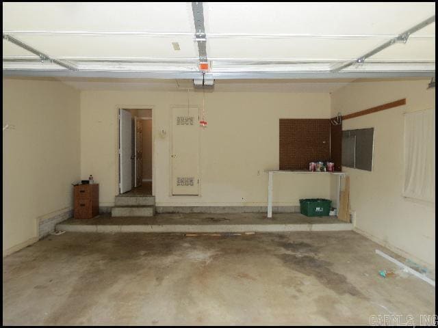 Building Photo - 12 Cedar Point Ct