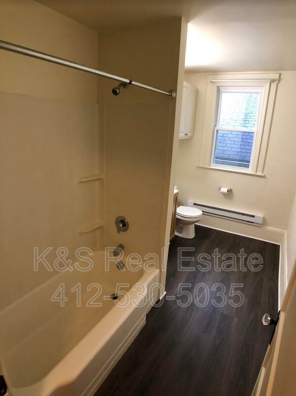 Building Photo - 802 Punta Gorda Ave