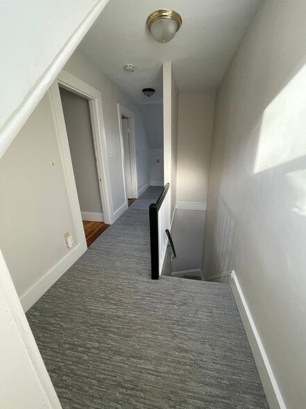 3rd floor hallway - 11 Maple Cir