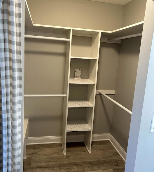 Building Photo - 7716 SE Sugar Sand Cir