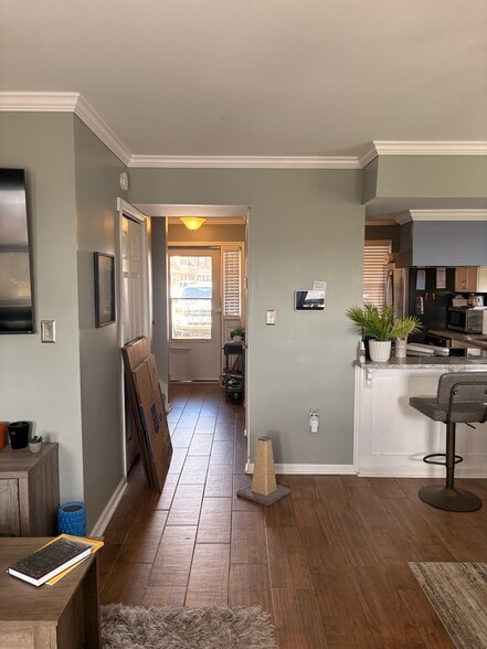 Building Photo - 5063 Popperdam Creek Dr