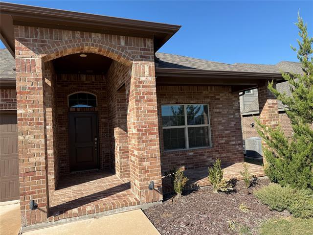 Building Photo - 1908 Albany Ln