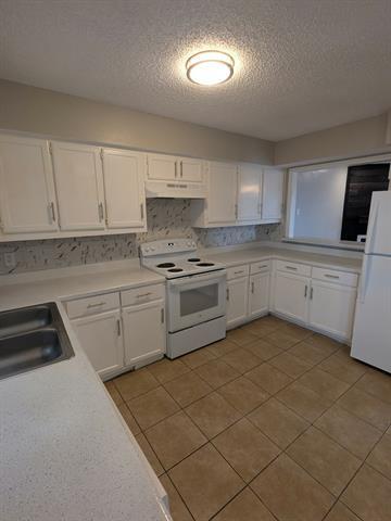 Building Photo - 514 E Belt Line Rd