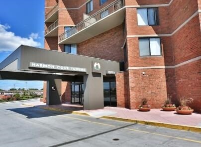 Building Photo - 1332 Harmon Cove Tower