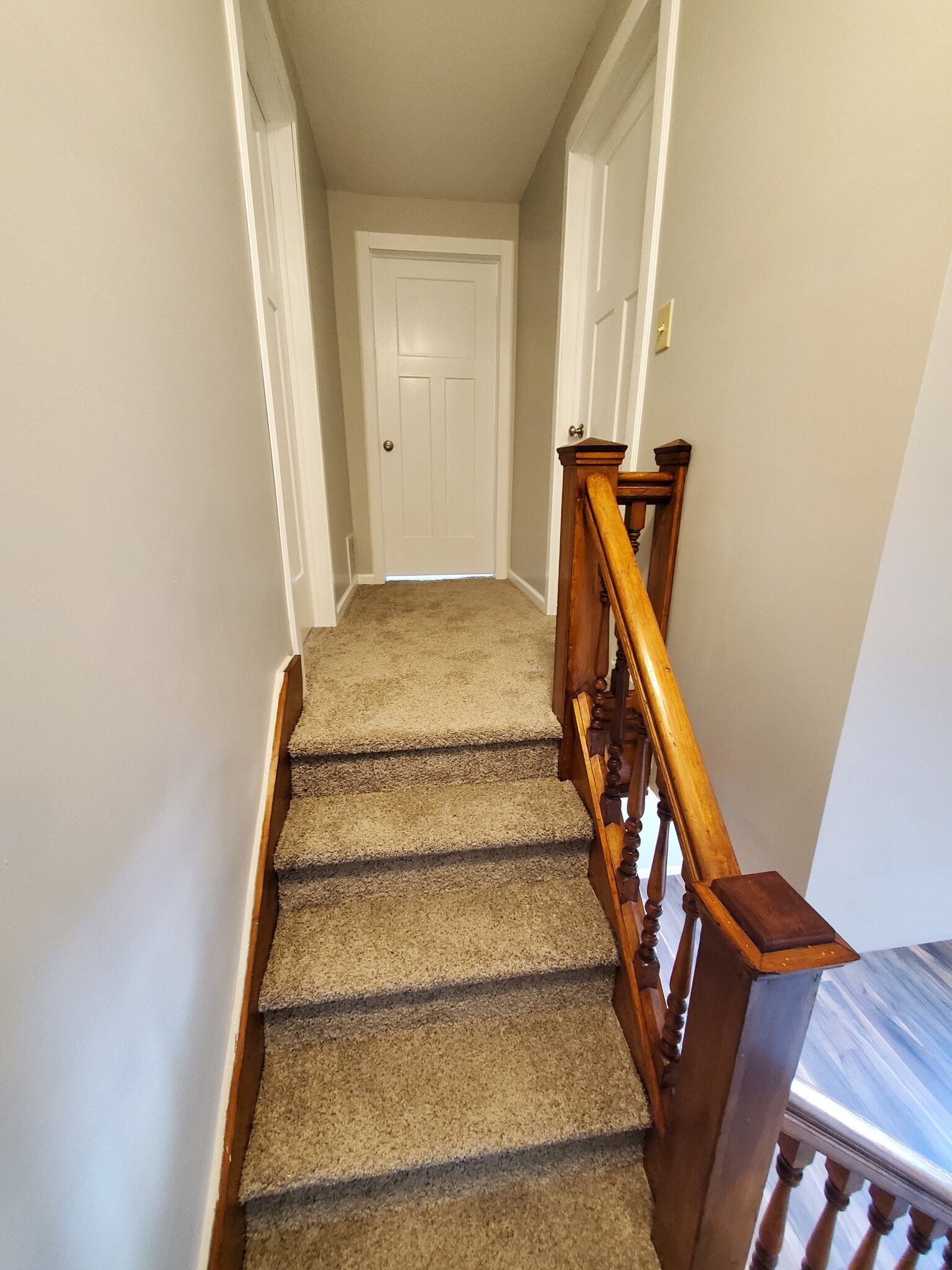 Stairway/upstairs landing - 816 W Gambier St