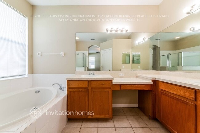 Building Photo - 6016 36th Ct E