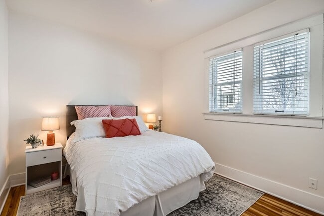 Building Photo - Fully Furnished 3BR Home Near Wash Park