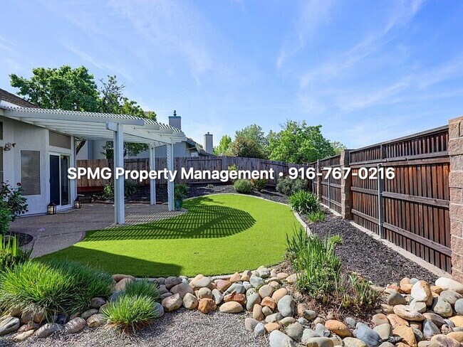 Building Photo - Beautiful 4BR/3BA Home in Rocklin 3-Car Garage & Low-Maintenance Backyard