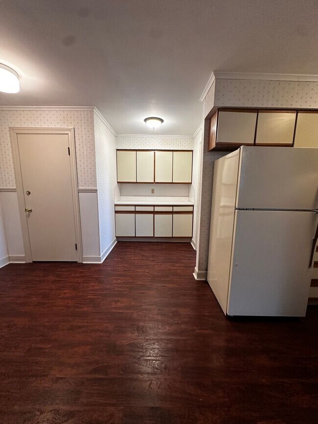 Building Photo - 255 Market St