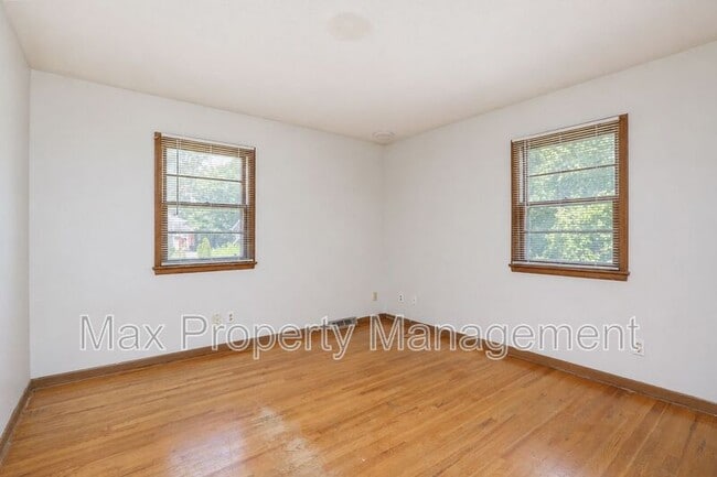 Building Photo - 4413 63rd St