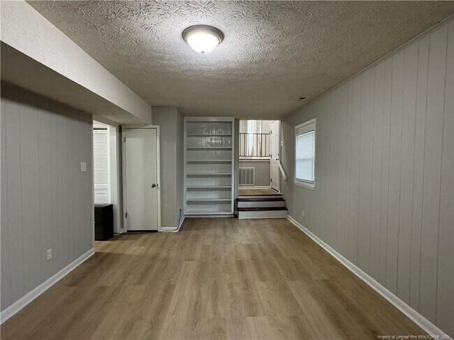 Building Photo - 179 Paddle Wheel Rd
