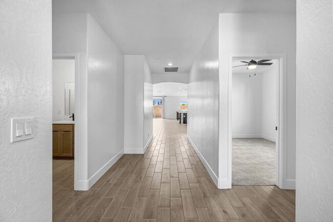 Building Photo - 7153 E Harvard Ave