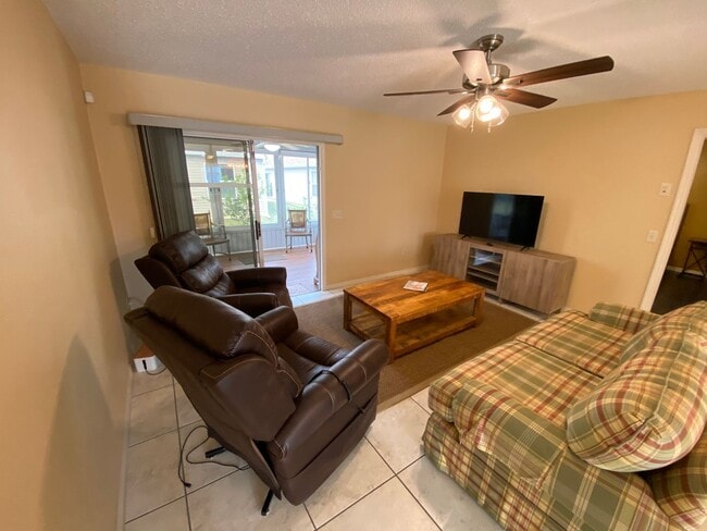 Building Photo - SEASONAL RENTAL or ANNUAL LEASE in The Village of Duval 2 Beds, 2 Bath + den home, Pets OK.