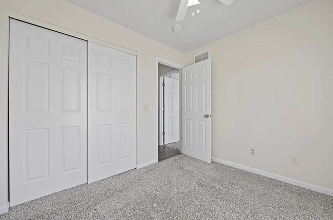 Building Photo - 3 Bedroom Apartment For Rent in Troy, MO