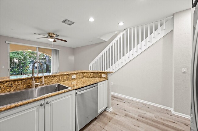 Building Photo - 2827 SW 83rd Terrace