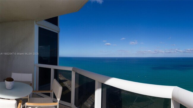 Building Photo - 4775 Collins Ave