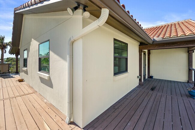 Building Photo - 8851 A1A S