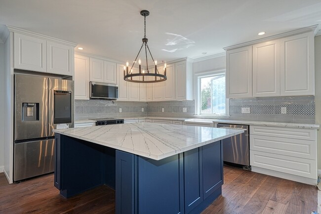 Building Photo - 369 Grant St