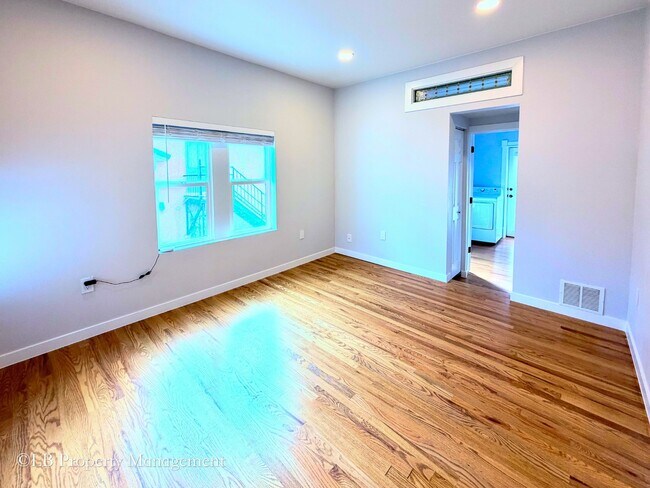 Building Photo - 1107 N Downing St