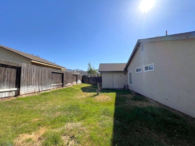 Building Photo - 2757 Aries Ln