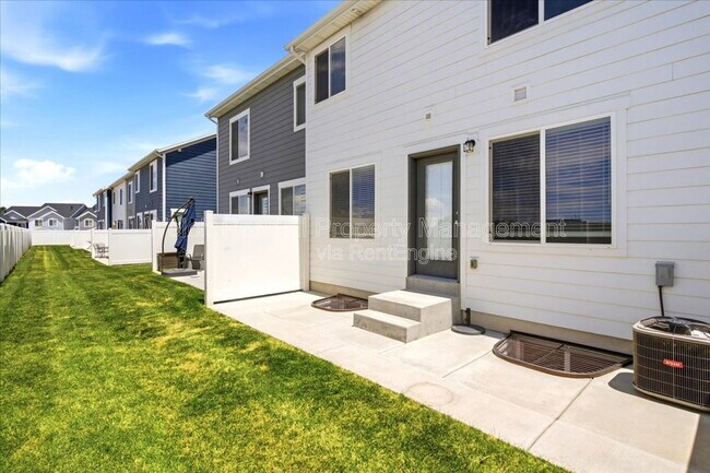 Building Photo - 4173 S 2825 W