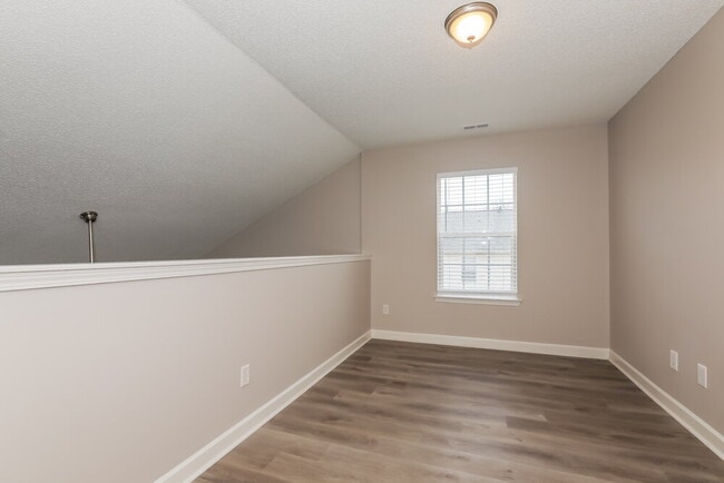 Building Photo - 8727 Wood Sorrel Ct