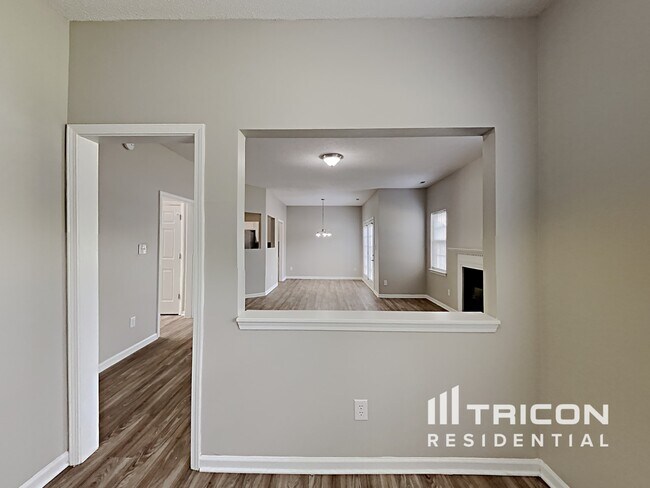 Building Photo - 3908 Chatterleigh Dr