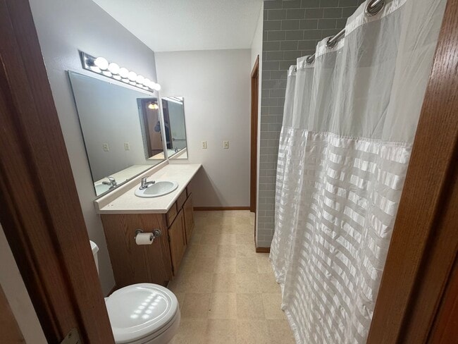 Building Photo - 6913 Tippecanoe Rd