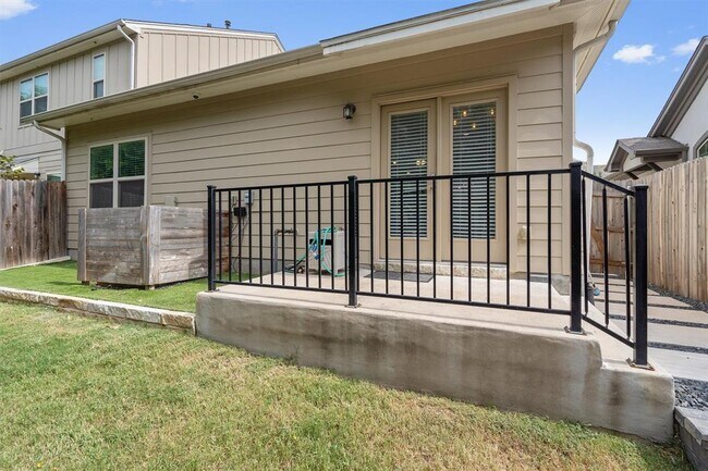 Building Photo - 127 Thelonious Dr