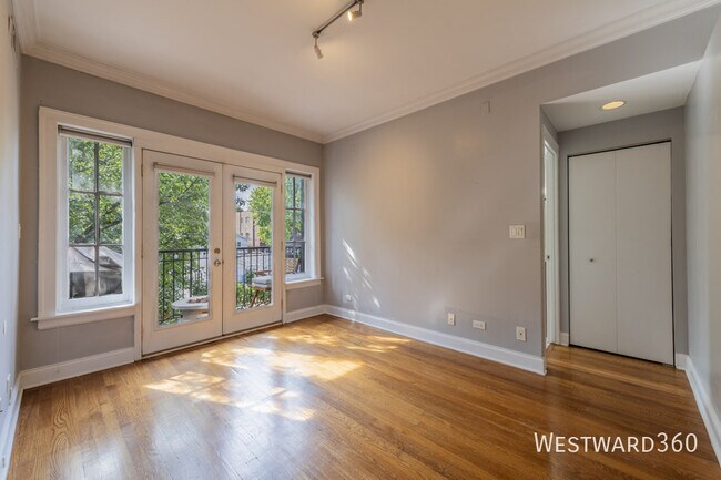 Building Photo - 4420 N Ashland Ave