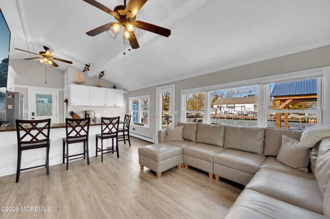 Building Photo - 804 Harbor Rd