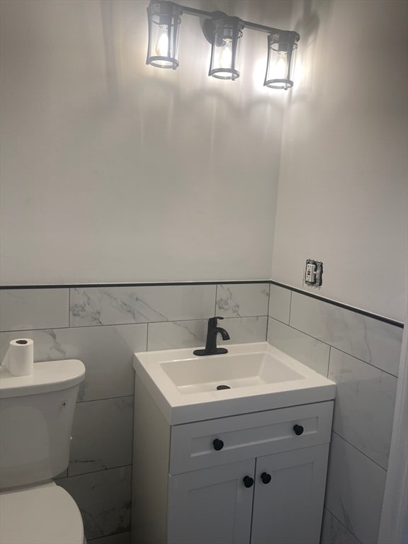 Building Photo - 324 Park St