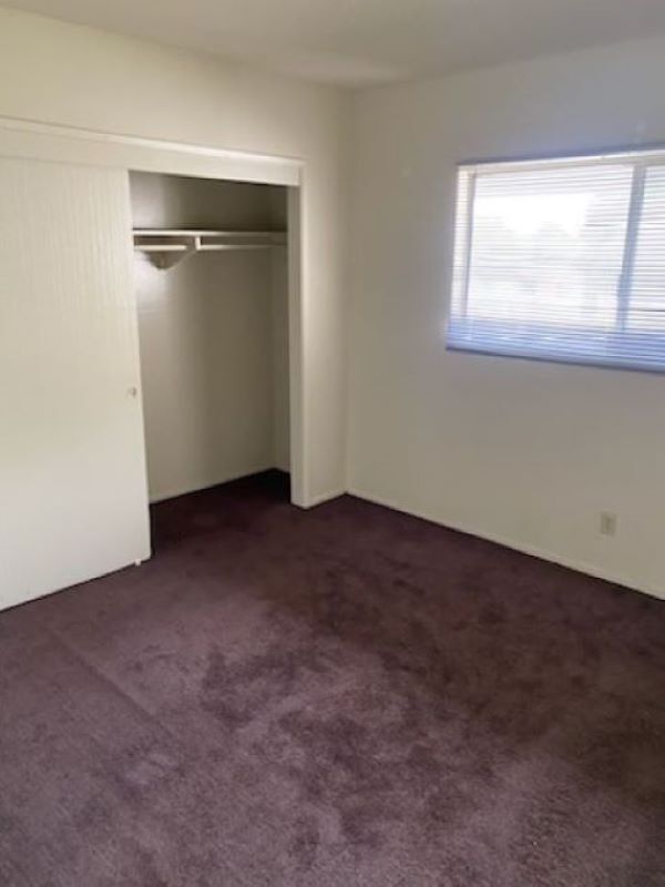 Building Photo - 1451 W 105th St