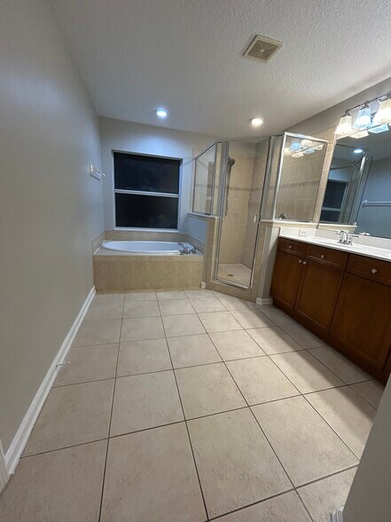 Master Bathroom - 269 Porta Rosa Cir