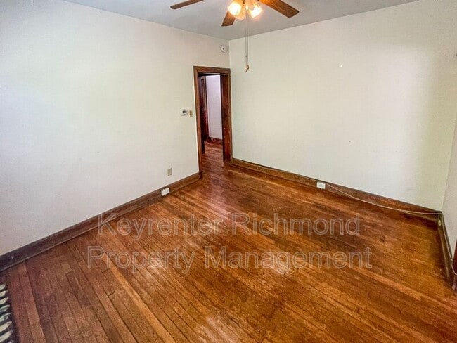 Building Photo - 2806 Hawthorne Ave