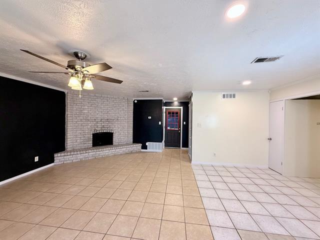 Building Photo - 6936 Fallbrook Ct