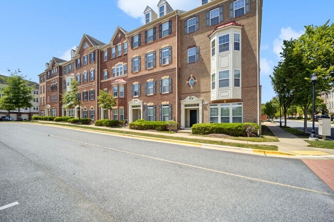 Building Photo - 910 Hall Station Dr