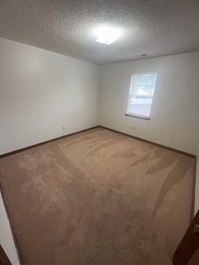 Building Photo - 1710 Wine Press Ct