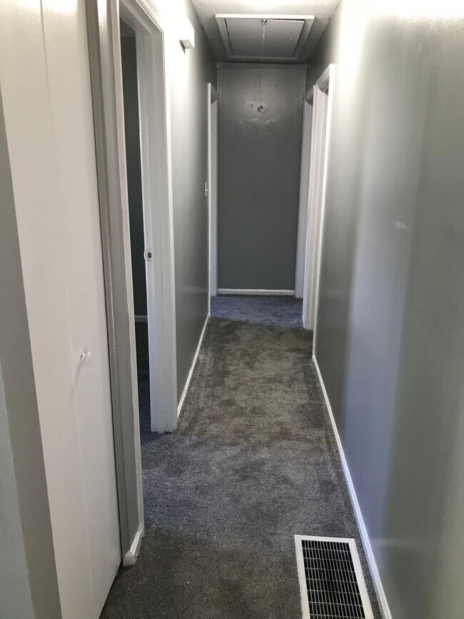 Building Photo - 1351 Stephen Foster Dr