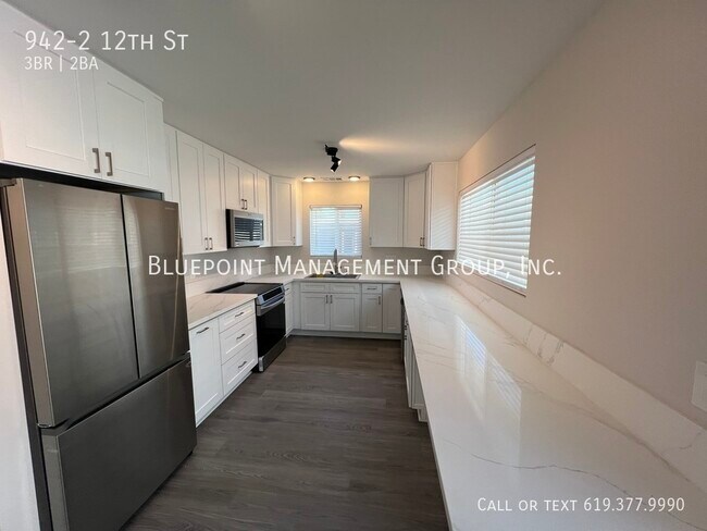 Building Photo - 942 12th St