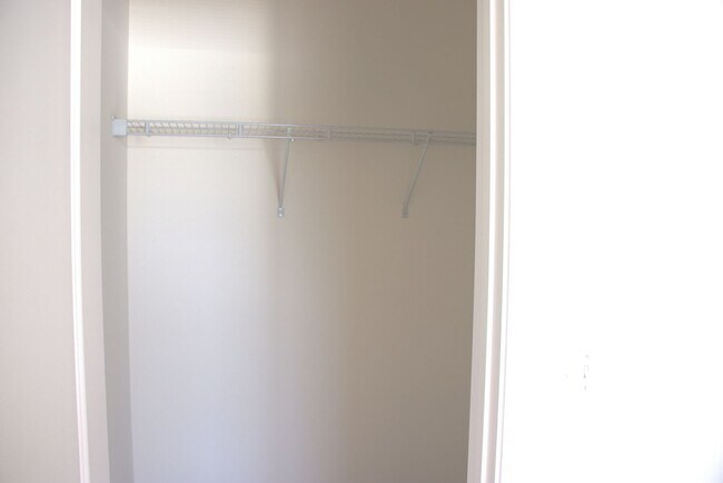 Building Photo - 2857_YEAGER DR NW