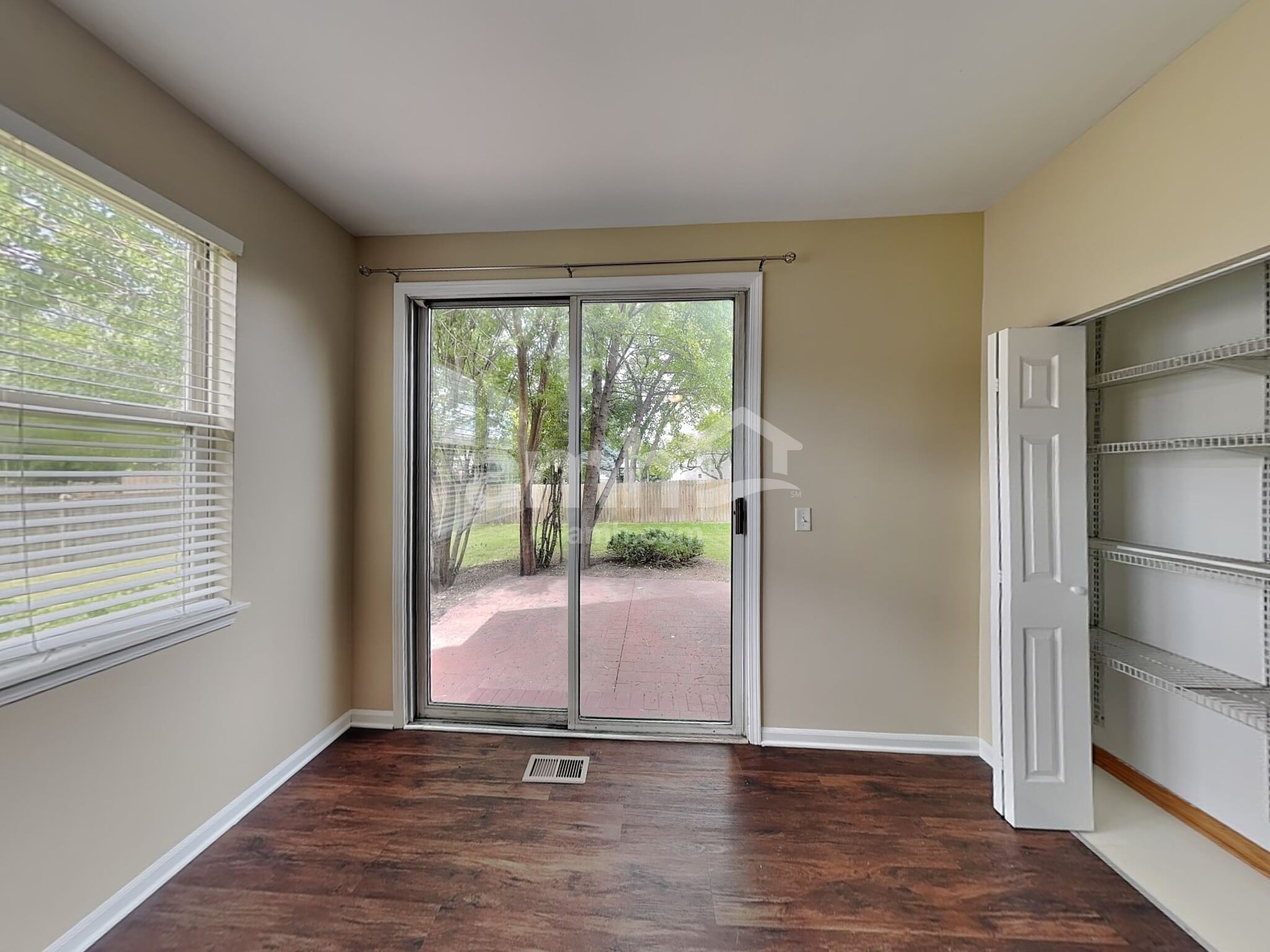 Building Photo - 16020 S Lexington Dr