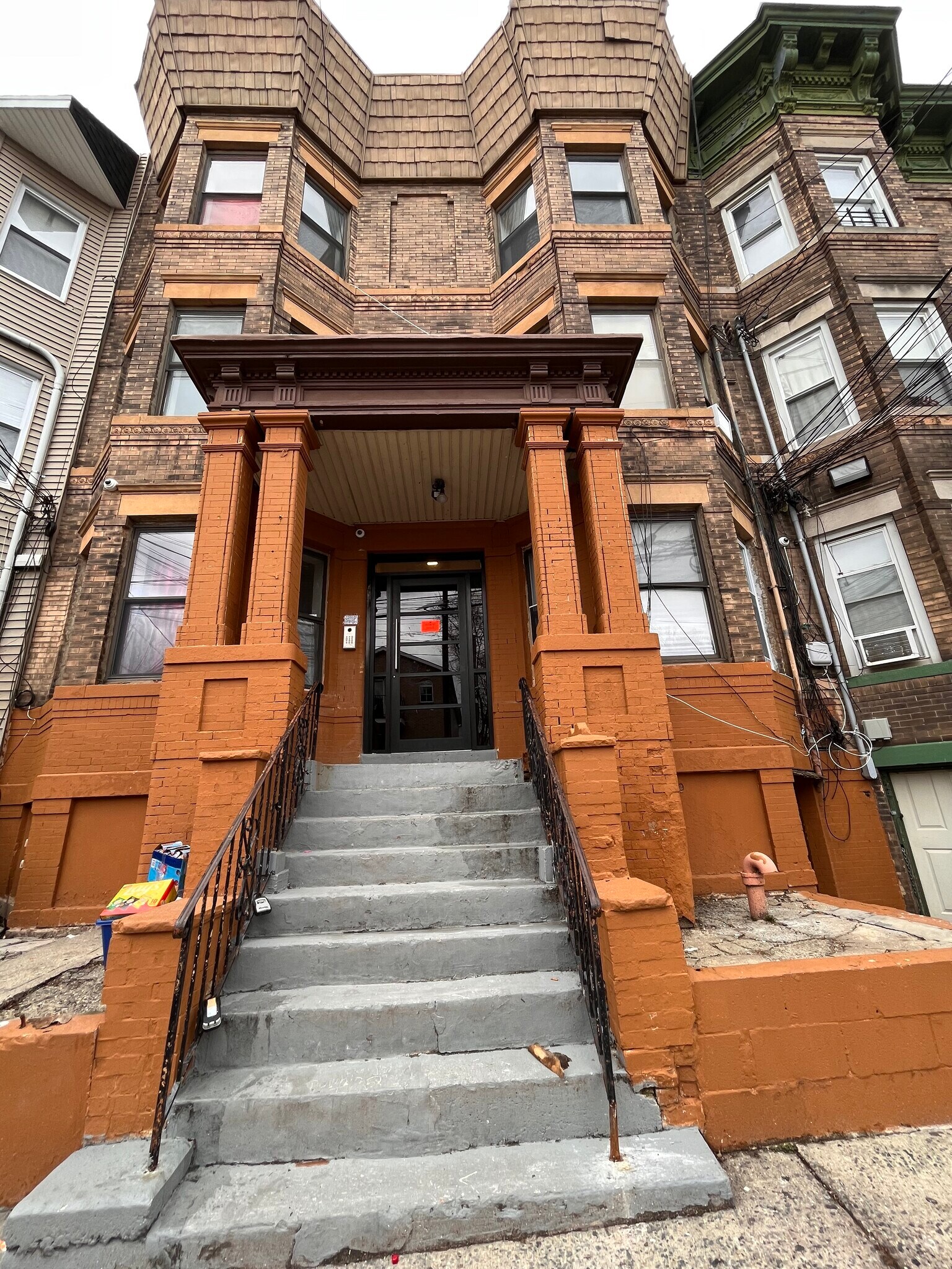 Building Photo - 145 Wilkinson Ave