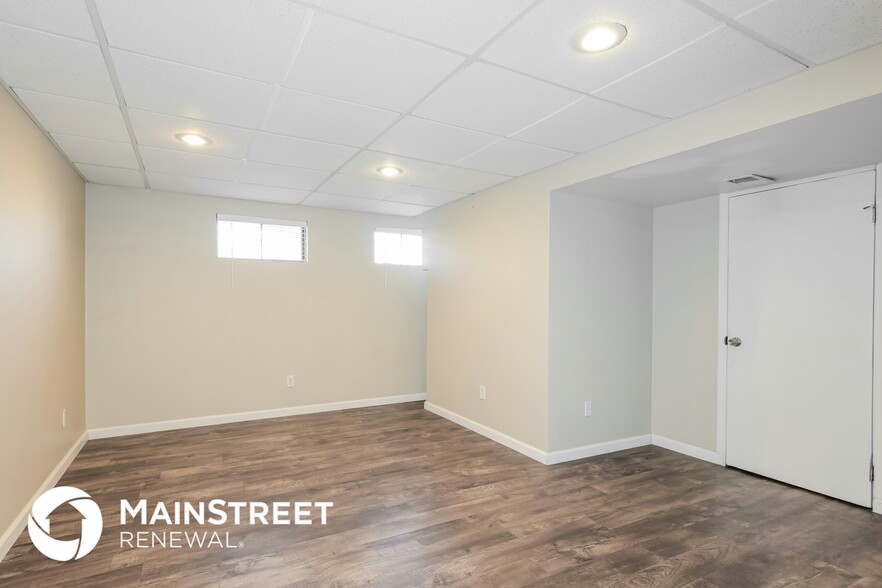 Building Photo - 3620 Ange Dr