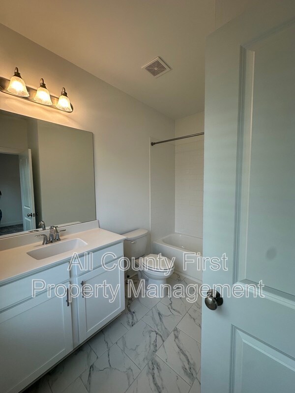Building Photo - 788 Angora Aly