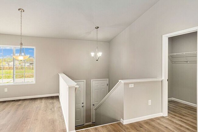 Building Photo - 2411 Richardson Ct