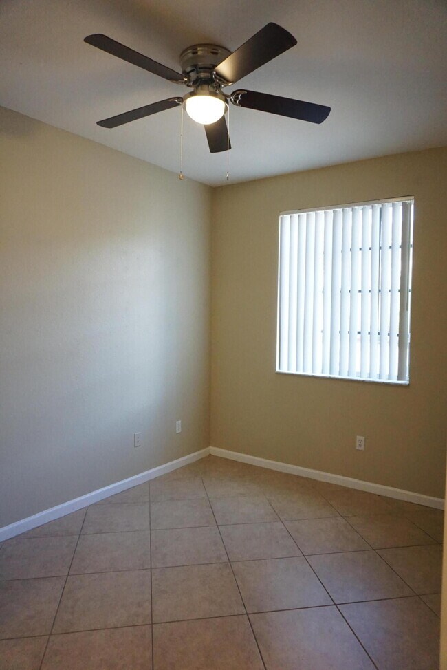 Building Photo - 1108 Lucaya Dr