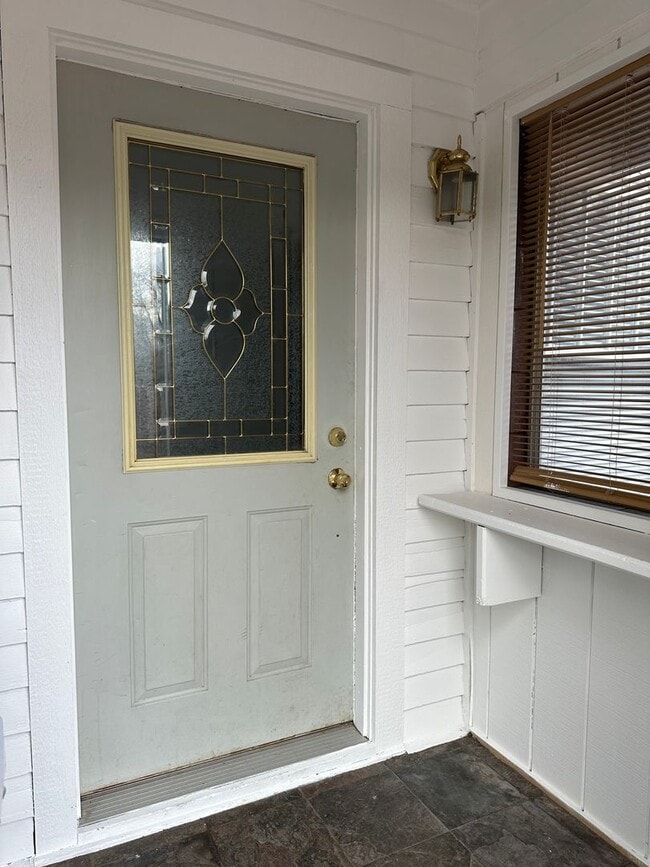 Building Photo - 227 Upham St