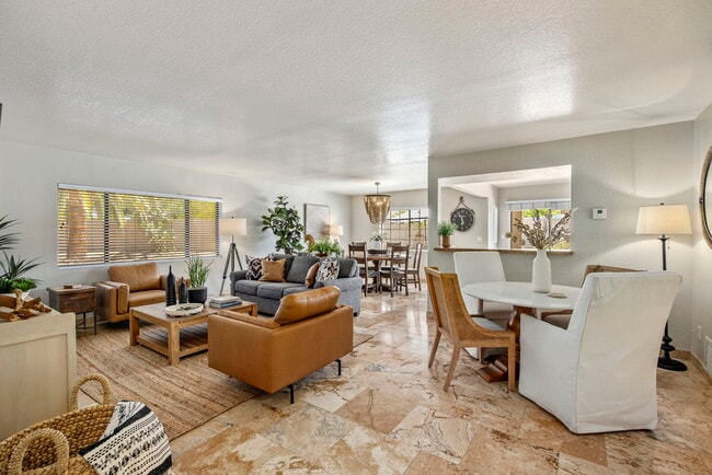 Building Photo - 10608 E Arabian Park Dr