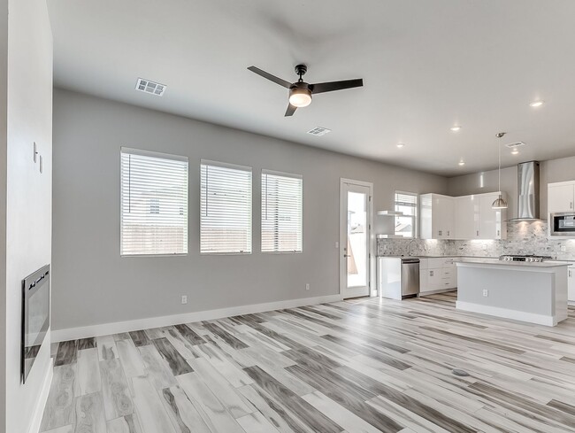 Building Photo - Beautiful New Construction Home in Edmond/...